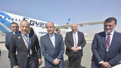 وزير الطيران يشهد مراسم تسلم طائرة الإيرباص الجديدة 