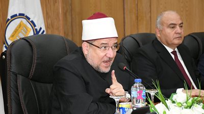 تفاصيل لقاء وزير الأوقاف بقيادات الدعوة في قنا.. جمعة: تطوير ما يزيد على 10 آلاف مسجد.. و17 ألف مسجد للتهجد والاعتكاف