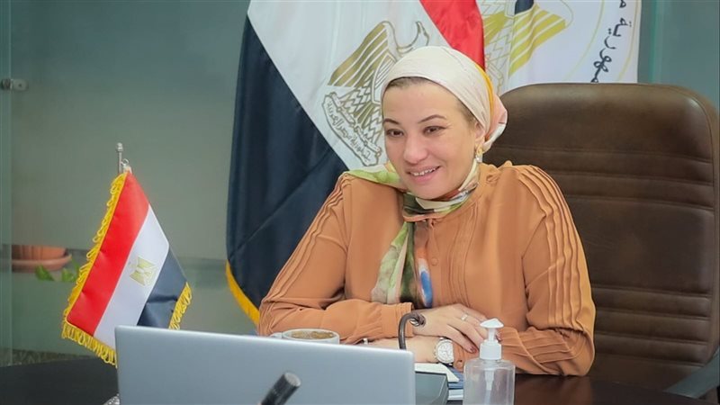 وزيرة البيئة، فيتو