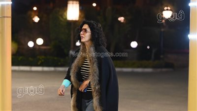 وفاء وآيتن عامر تقدمان العزاء في والدة رشا مهدي (صور)
