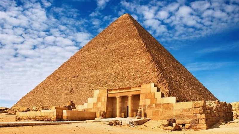الهرم الأكبر واَثار