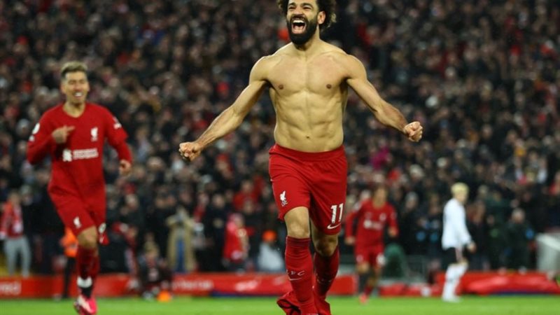 محمد صلاح يدخل تاريخ
