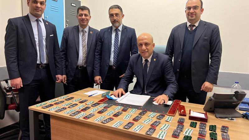 جمارك مطار القاهرة