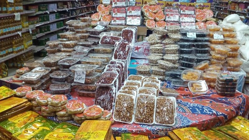 السلع بالمجمعات الاستهلاكية