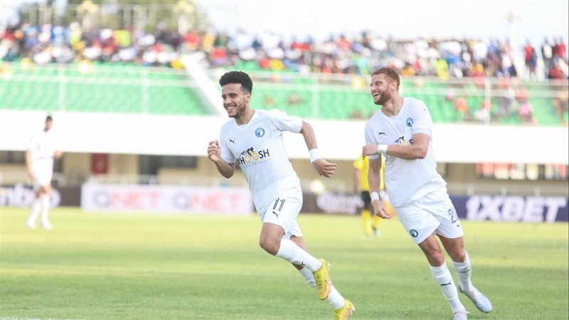 لاعبي بيراميدز، فيتو