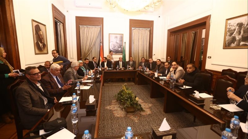 عليا الوفد تعقد اجتماعها