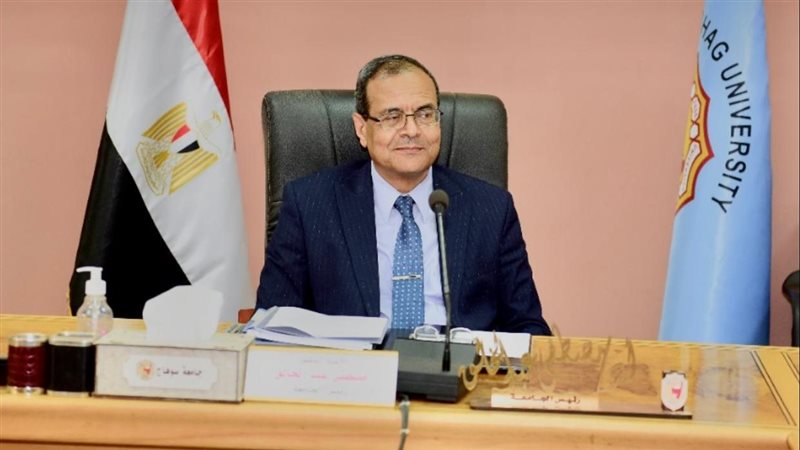 الدكتور مصطفى عبدالخالق