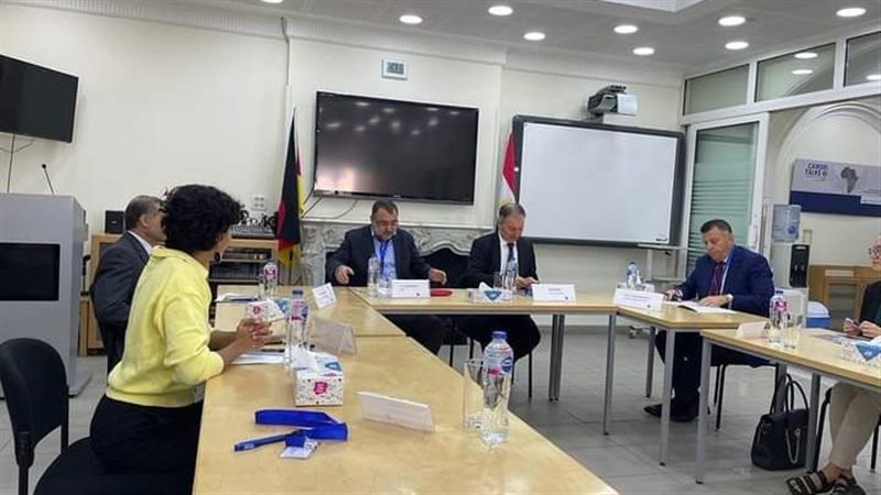 جامعة عين شمس 