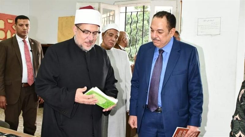 وزير الأوقاف الدكتور