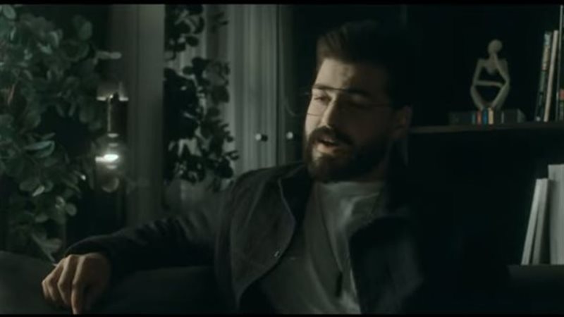 مسلم من أغنيته الجديدة،