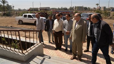 محافظ أسيوط يتفقد أعمال إنشاء مجمع خدمات المواطنين بقرية الحمام 
