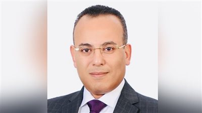 متحدث الرئاسة يكشف تفاصيل إجراء السيسي اتصالين بـ بوتين وزيلينيسكي (فيديو)