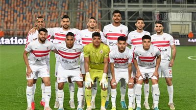 مسئولو السفارة المصرية بالجزائر يزورون بعثة الزمالك 