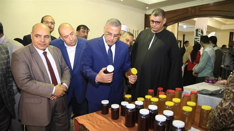 محافظ سوهاج خلال
