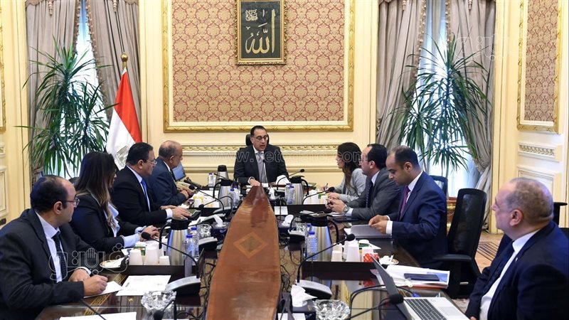 اجتماع الدكتور مصطفى