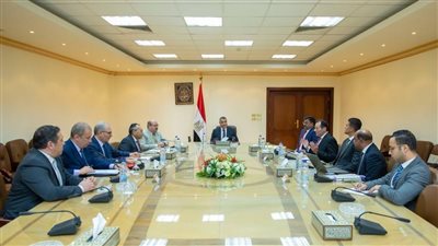 وزير الدولة للإنتاج الحربي ووفد شركة فومتك الهندية يبحثان أوجه التعاون المشترك