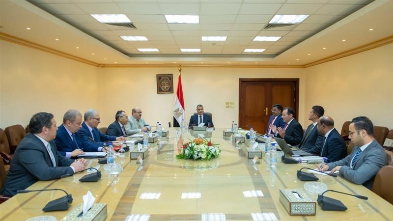  وزير الدولة للإنتاج