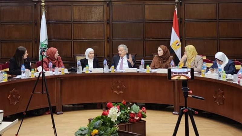 الاجتماع الأول للجنة