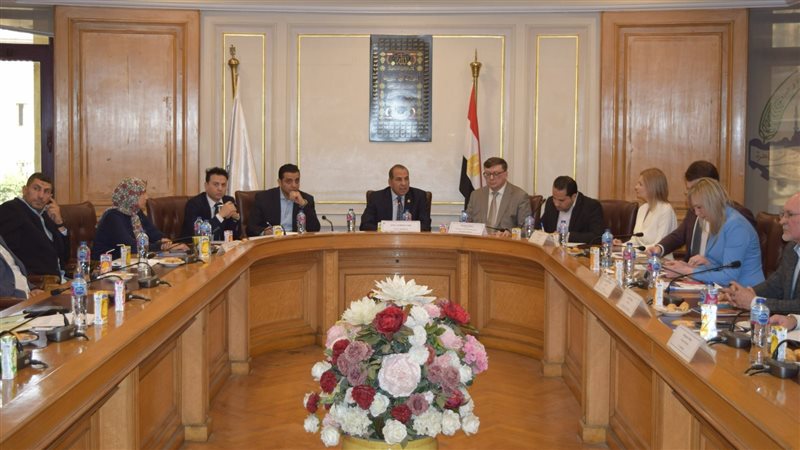 الوفد الروسي في غرفة