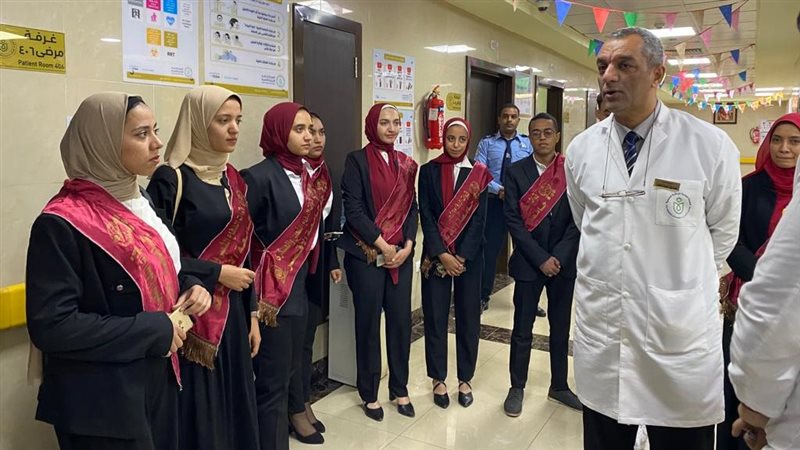 جانب من الزيارة لطلاب