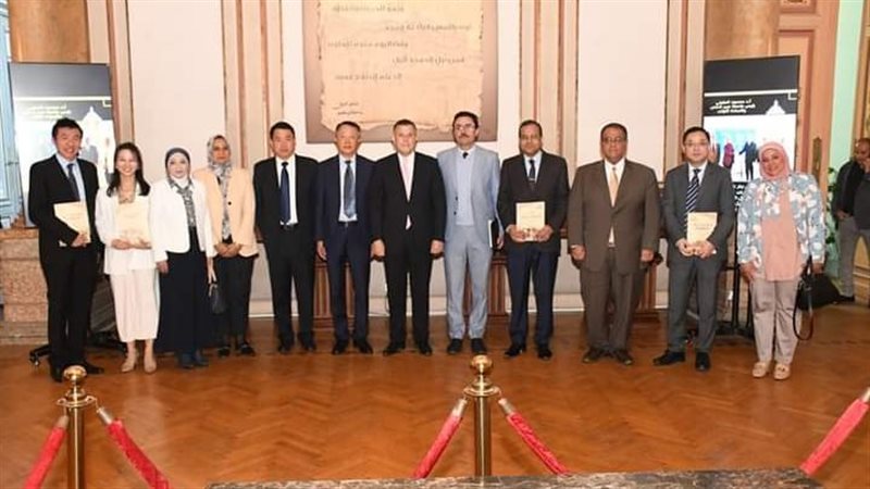 جامعة عين شمس، فيتو