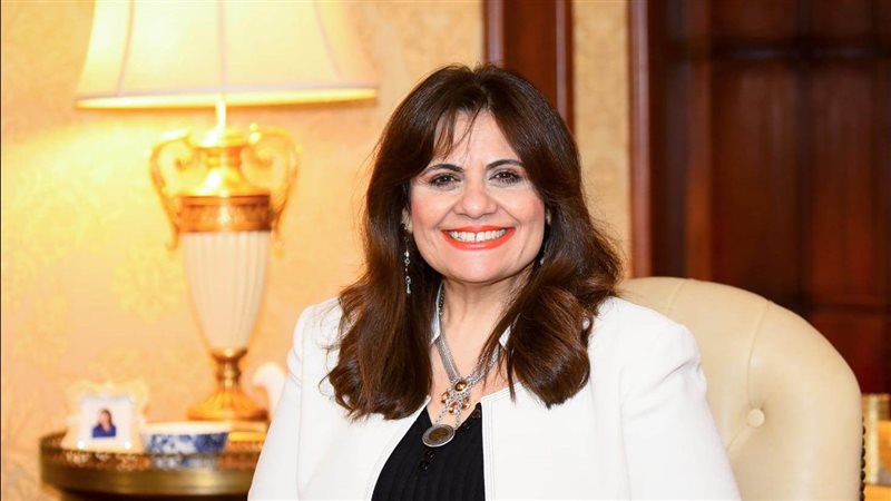 وزيرة الهجرة، فيتو