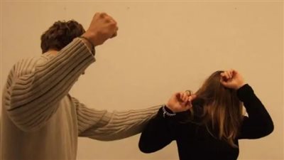 تفسير حلم زوج يضرب زوجته في المنام وعلاقته بالخلافات الأسرية