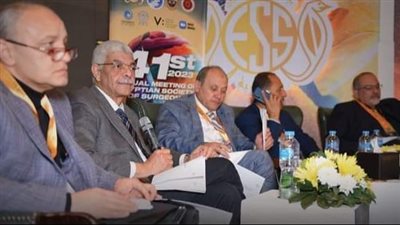 رئيس جامعة المنوفية يترأس دوري الجراحين بالمؤتمر الـ41 