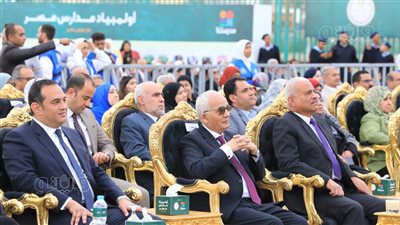 وزير التعليم من السويس يعلن تبني مبادرة لمواجهة التنمر بالمدارس 