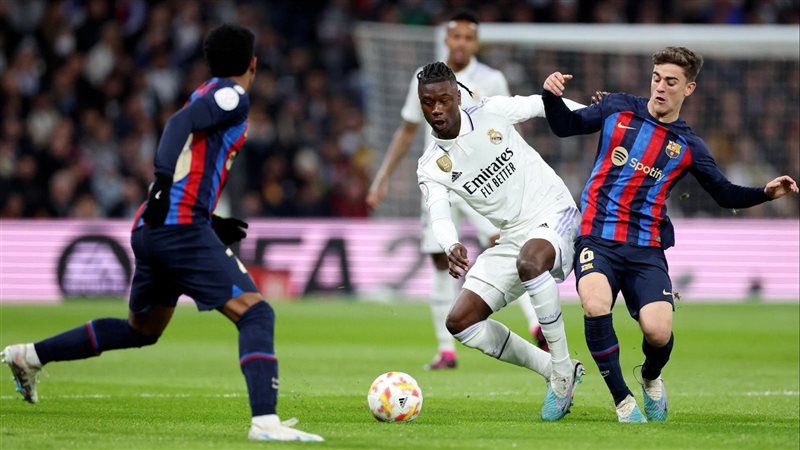 ريال مدريد وبرشلونة،