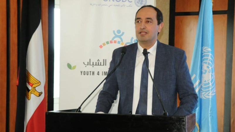الدكتورعمرو عثمان