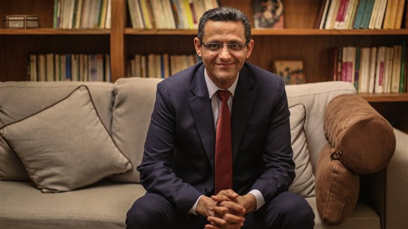 الكاتب الصحفي خالد