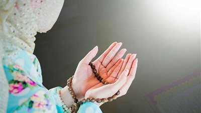 ما حكم صيام المرأة تطوعا أو قضاء وزوجها حاضر؟ الإفتاء تجيب