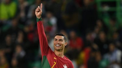 كريستيانو رونالدو عميد لاعبي العالم.. وحضور مشرف للعرب في قائمة العشرة الأكثر مشاركة مع المنتخبات الوطنية 