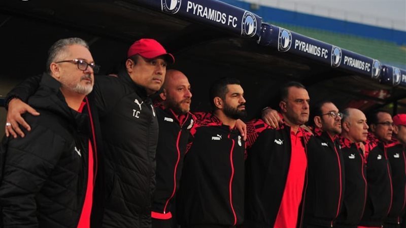 الجهاز الفني لمنتخب