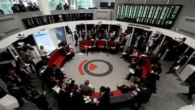 سرقة سينمائية في بورصة لندن، العثور على حجارة بدلا من النيكل الثمين