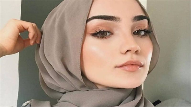 ماكياج عيون هادئ،