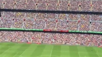 حضور جماهيري كبير في الكامب نو لمشاهدة نصف نهائي دوري الملوك (صور)