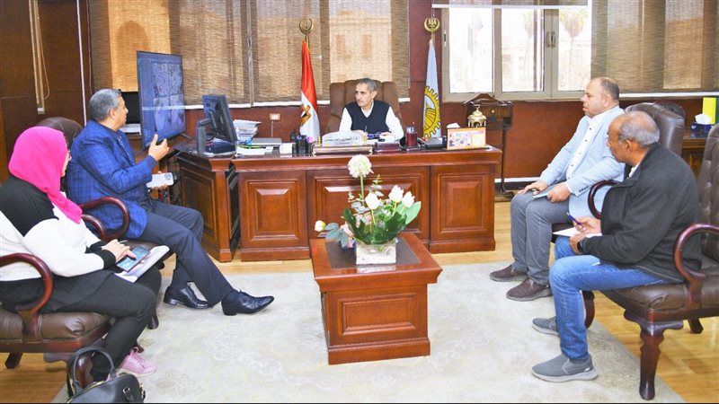 محافظ الغربية يتابع
