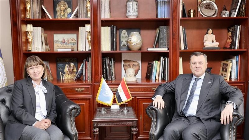 وزير السياحة والآثار
