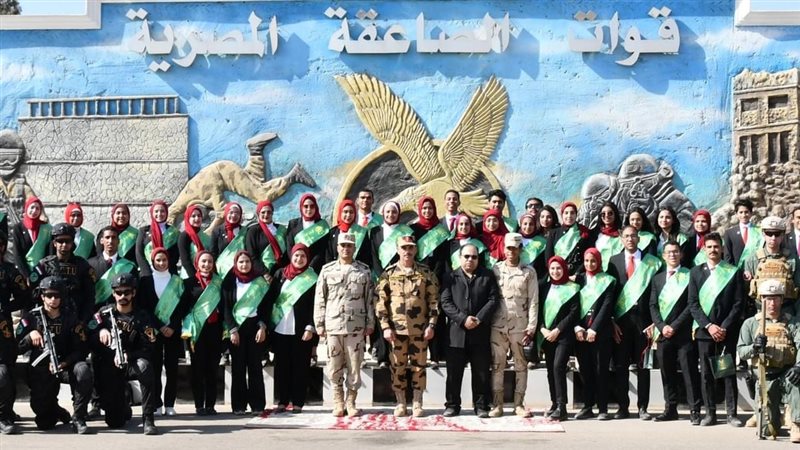 قوات الصاعقة تكرم