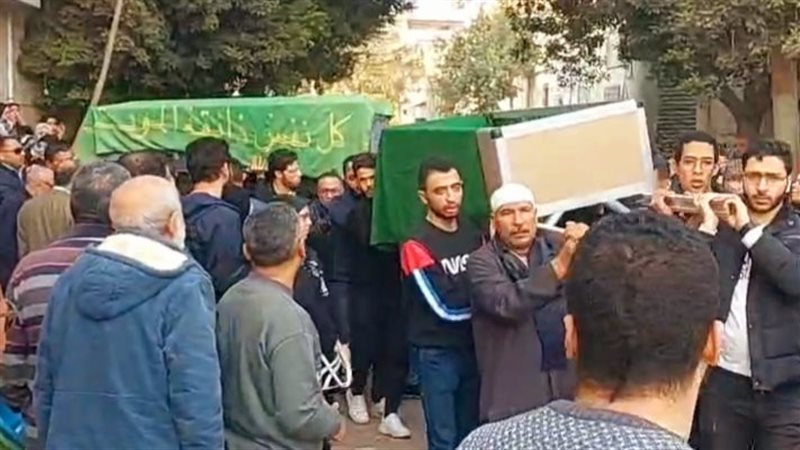 جنازة الزوجة وابنتيها،