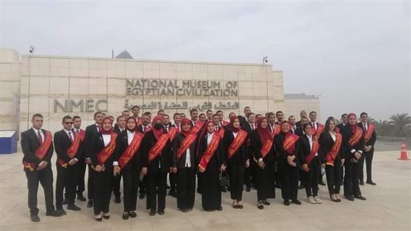  طلاب جامعة عين شمس،