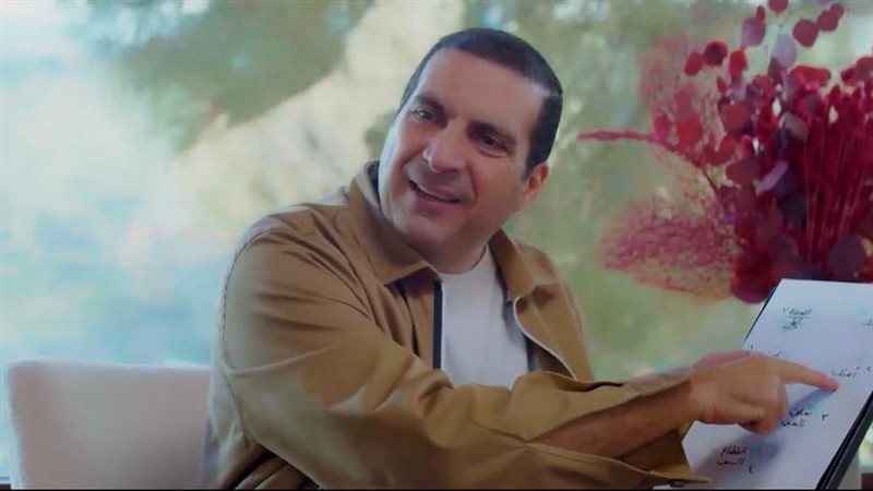 الدكتور عمرو خالد،