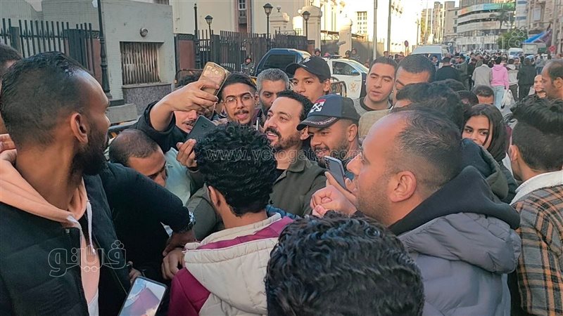 الفنان دياب بالإسكندرية،