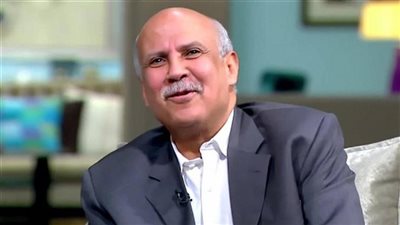 الشاعر جمال بخيت يرد على اتهام أم كلثوم بالبخل في فيلم الست 