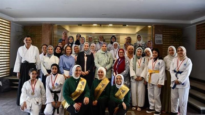 جامعة عين شمس، فيتو