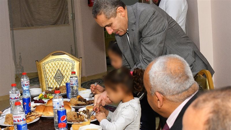 محافظ الغربية يشارك