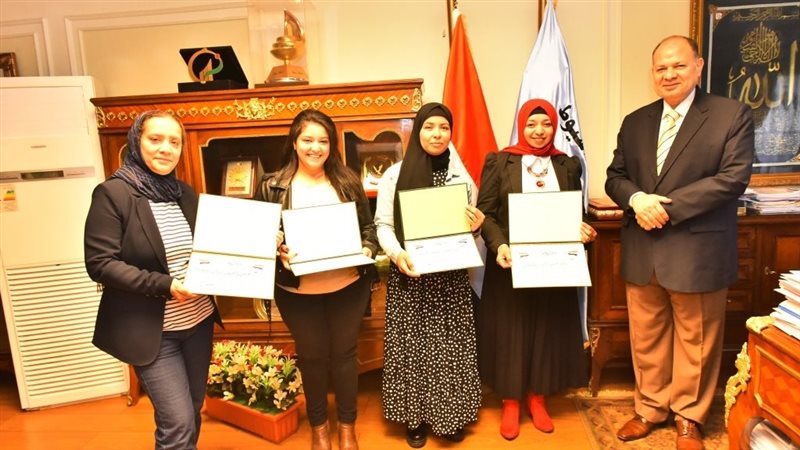 تكريم محافظ أسيوط،