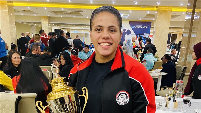 شمس محمد لاعبة منتخب